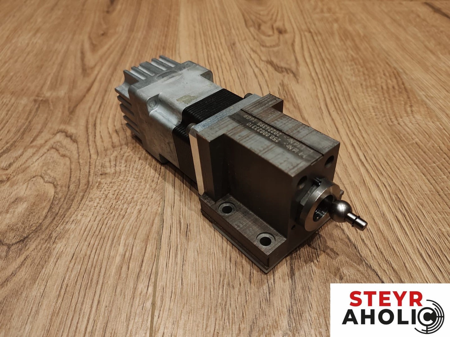 Schrittmotor 192310250700, 51658676